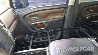 2017 Nissan TITAN XD Platinum Reserve Crew Cab Medium Bed - zdjęcie 37 z 49 - miniatura