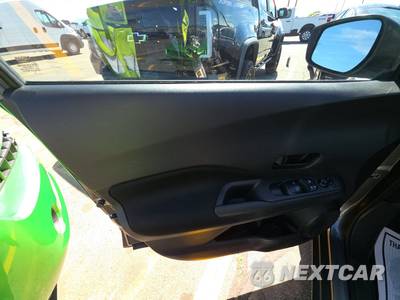 2021 Nissan Kicks S - zdjęcie 9 z 38 - miniatura