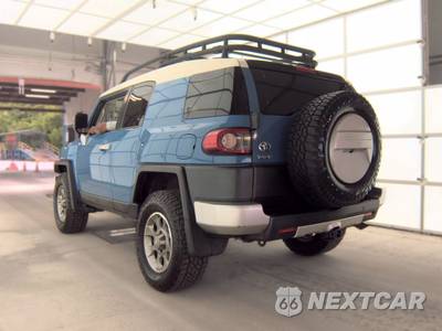 2012 Toyota FJ Cruiser w/Rear Doors - zdjęcie 6 z 27 - miniatura