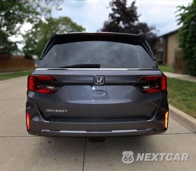 2025 Honda Odyssey EX-L 118.1" WB - zdjęcie 6 z 31 - miniatura