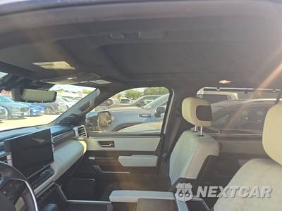 2023 Toyota Sequoia Capstone - zdjęcie 19 z 33 - miniatura