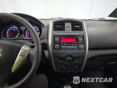2017 Nissan Versa Sedan SV - zdjęcie 11 z 23 - miniatura