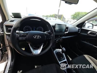 2020 Hyundai Venue SE - zdjęcie 11 z 30 - miniatura