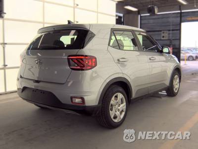 2020 Hyundai Venue SE - zdjęcie 4 z 30 - miniatura
