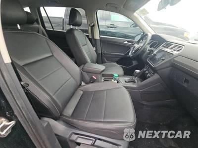 2021 Volkswagen Tiguan SE - zdjęcie 8 z 28 - miniatura