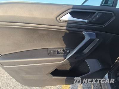 2021 Volkswagen Tiguan SE - zdjęcie 9 z 26 - miniatura