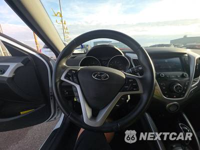 2017 Hyundai Veloster - zdjęcie 10 z 16 - miniatura