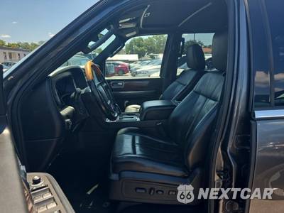 2016 Lincoln Navigator Select - zdjęcie 13 z 25 - miniatura