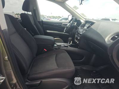 2020 Nissan Pathfinder S - zdjęcie 8 z 21 - miniatura