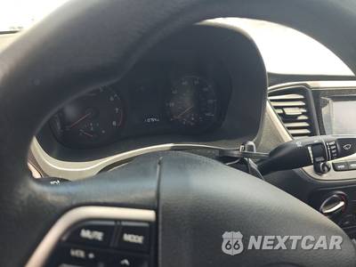 2020 Hyundai Accent SE - zdjęcie 12 z 22 - miniatura