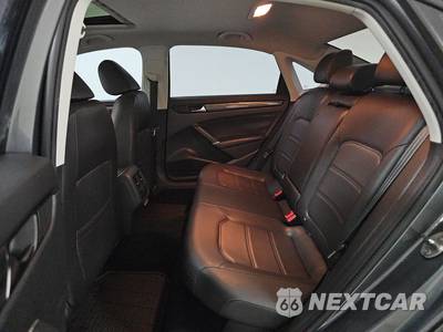 2020 Volkswagen Passat 2.0T R-Line - zdjęcie 13 z 23 - miniatura