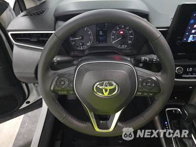 2024 Toyota Corolla Cross LE - zdjęcie 10 z 23 - miniatura