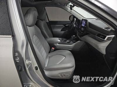 2023 Toyota Highlander XLE - zdjęcie 8 z 23 - miniatura