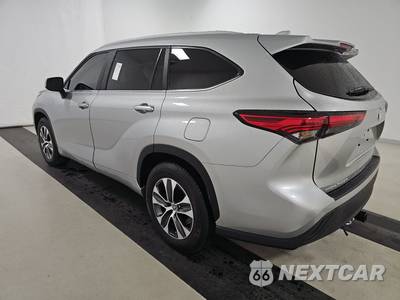 2023 Toyota Highlander XLE - zdjęcie 6 z 23 - miniatura