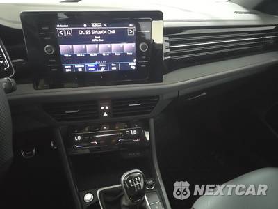 2025 Volkswagen Jetta GLI Autobahn - zdjęcie 11 z 19 - miniatura