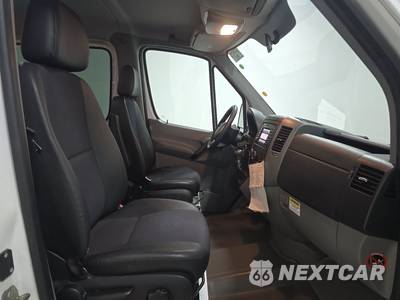 2016 Mercedes-Benz Sprinter 2500 Crew Van Standard Roof 144.3" WB - zdjęcie 8 z 29 - miniatura