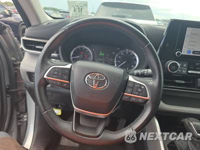 2023 Toyota Highlander LE - zdjęcie 10 z 20 - miniatura