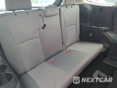 2023 Toyota Highlander LE - zdjęcie 14 z 20 - miniatura