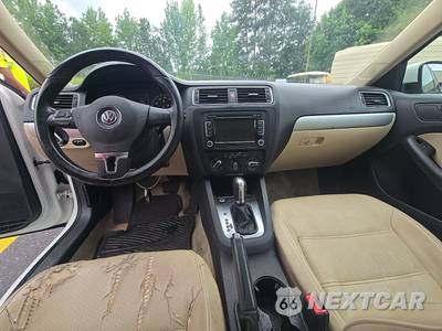2014 Volkswagen Jetta SE Sedan w/Connectivity & Sunroof - zdjęcie 11 z 45 - miniatura