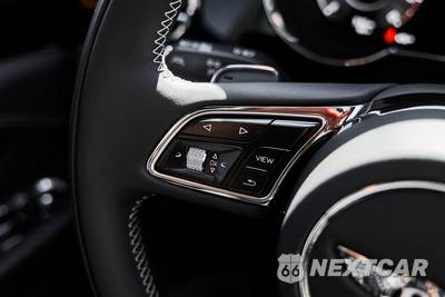 2025 Bentley Bentayga S V8 - zdjęcie 57 z 84 - miniatura