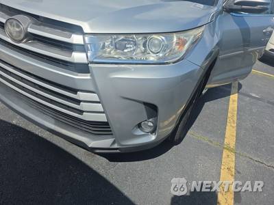 2017 Toyota Highlander XLE - zdjęcie 27 z 31 - miniatura
