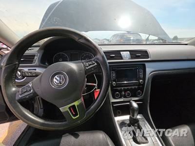 2013 Volkswagen Passat TDI SE w/Sunroof - zdjęcie 11 z 18 - miniatura