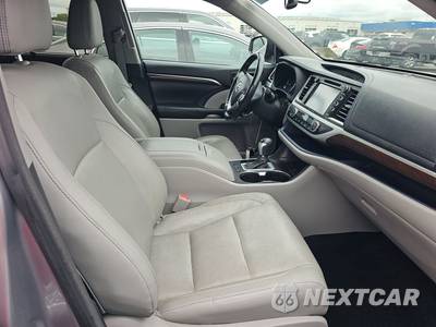 2016 Toyota Highlander Limited - zdjęcie 8 z 29 - miniatura