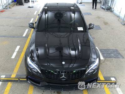 2017 Mercedes-Benz AMG C 63 S Sedan - zdjęcie 2 z 31 - miniatura