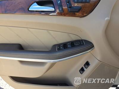 2014 Mercedes-Benz GL 550 4MATIC - zdjęcie 9 z 19 - miniatura