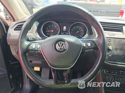 2019 Volkswagen Tiguan SEL R-Line - zdjęcie 10 z 27 - miniatura