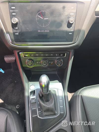 2019 Volkswagen Tiguan SEL R-Line - zdjęcie 11 z 27 - miniatura