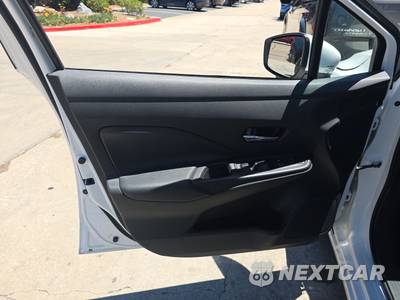 2024 Nissan Versa SV - zdjęcie 9 z 24 - miniatura