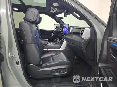 2024 Toyota Sequoia Platinum - zdjęcie 8 z 25 - miniatura