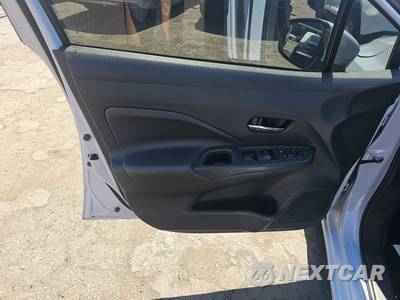 2024 Nissan Versa SV - zdjęcie 9 z 33 - miniatura