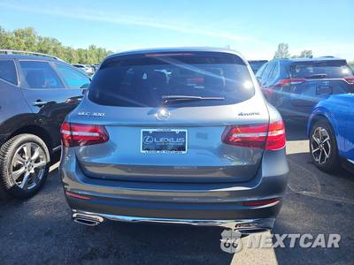 2017 Mercedes-Benz GLC 300 4MATIC - zdjęcie 5 z 43 - miniatura