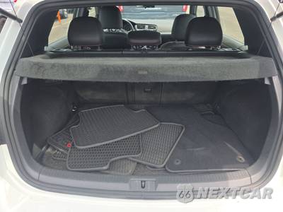 2018 Volkswagen Golf GTI SE Hatchback - zdjęcie 16 z 35 - miniatura