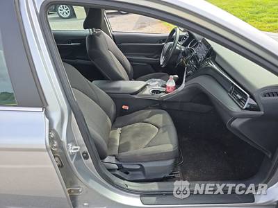 2024 Toyota Camry LE - zdjęcie 8 z 41 - miniatura