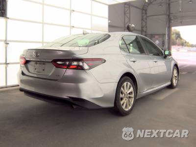 2024 Toyota Camry LE - zdjęcie 4 z 41 - miniatura