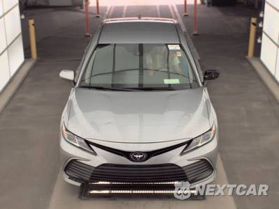 2024 Toyota Camry LE - zdjęcie 2 z 41 - miniatura