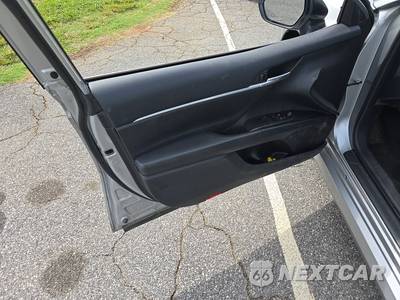2024 Toyota Camry LE - zdjęcie 9 z 41 - miniatura