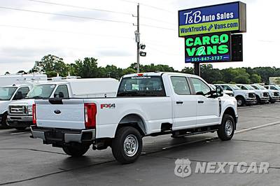 2026 Ford Super Duty F-250 XL Crew Cab Long Bed - zdjęcie 5 z 48 - miniatura