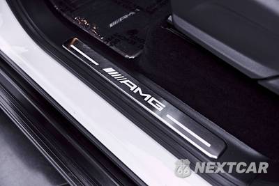 2026 Mercedes-Benz AMG G 63 4MATIC - zdjęcie 43 z 50 - miniatura