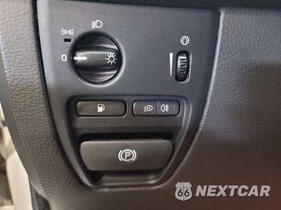2014 Volvo XC90 3.2 - zdjęcie 10 z 33 - miniatura