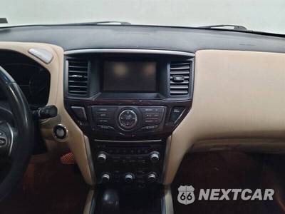 2016 Nissan Pathfinder SL - zdjęcie 11 z 34 - miniatura