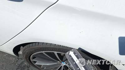2021 BMW 5 Series Sedan 530e - zdjęcie 29 z 45 - miniatura