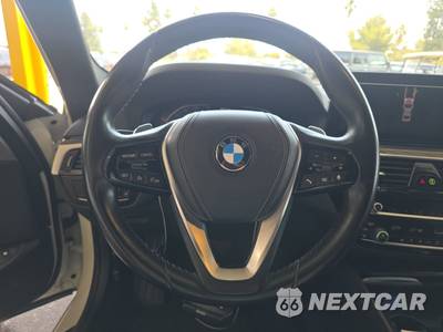 2021 BMW 5 Series Sedan 530e - zdjęcie 10 z 45 - miniatura