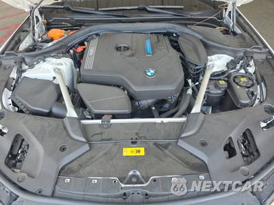 2021 BMW 5 Series Sedan 530e - zdjęcie 15 z 45 - miniatura