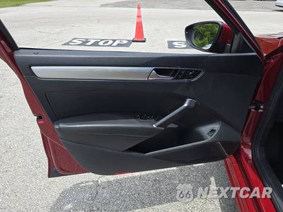 2018 Volkswagen Passat 2.0T S - zdjęcie 9 z 18 - miniatura