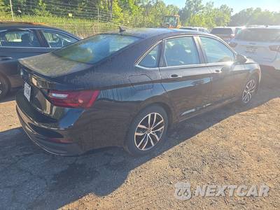 2025 Volkswagen Jetta SE - zdjęcie 4 z 17 - miniatura
