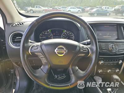 2019 Nissan Pathfinder SV - zdjęcie 10 z 19 - miniatura